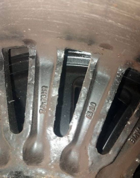 Два комплекти джанти за BMW