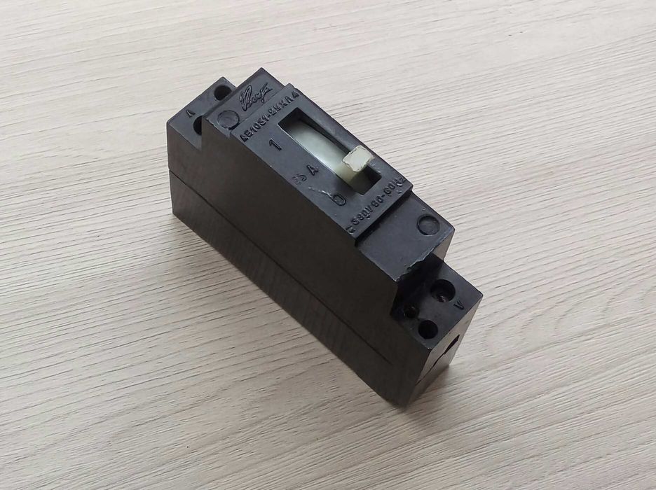 Автомат. выключатель СССР.