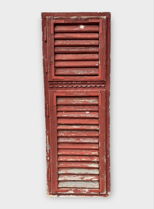 Oblon fereastra cu jaluzele reglabile