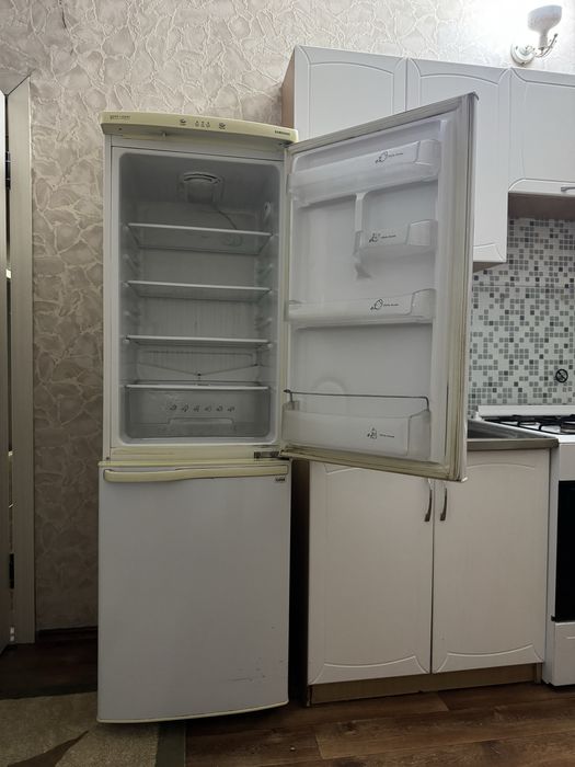 Продам холодильник
