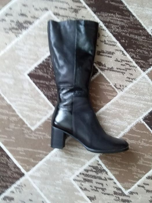 Продам сапоги женские