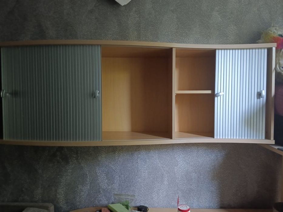 Продам шкаф навесной