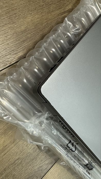 Dell Latitude 5310 13.3” Touch Intel i5-10310u 16GB RAM 256GB SSD 4G