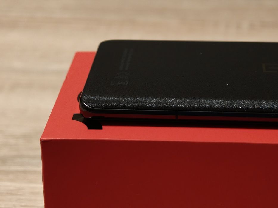 OnePlus 12 (512GB/16 GB RAM) Гаранционен