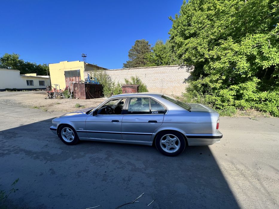 Продам бмв 520i vanos