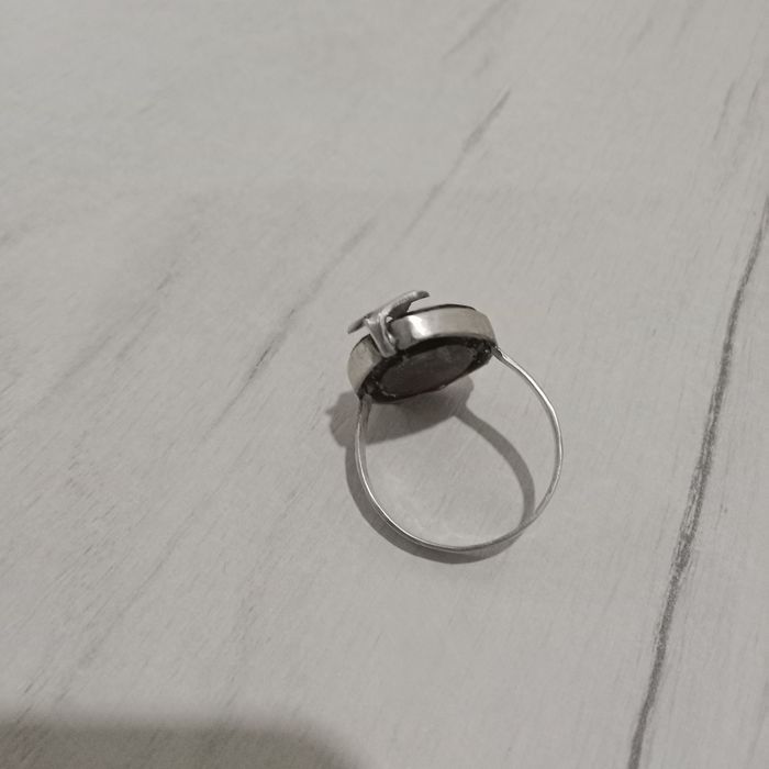 Серебряное кольцо 20р.