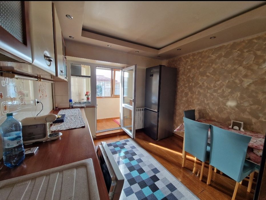 Apartament de închiriat pe Calea lui Traian, Lenin Sud (Politie)