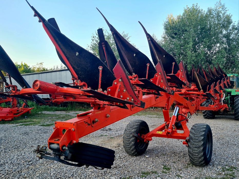 Plug reversibil KUHN CHALLENGER OL OnLand 8 trupite brazde