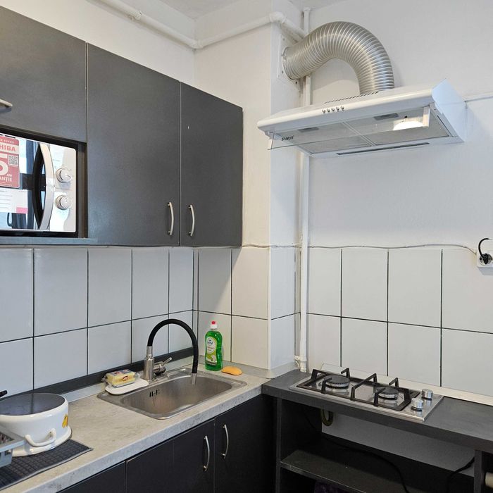 Garsoniera de inchiriat