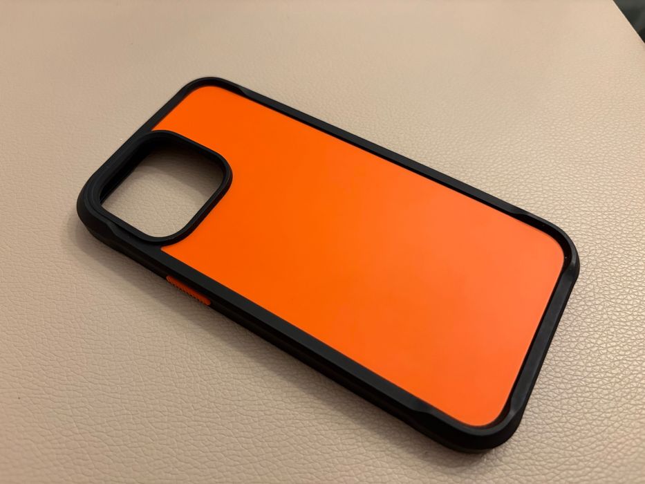 Оранжев калъф за iPhone 14 pro max NOMAD