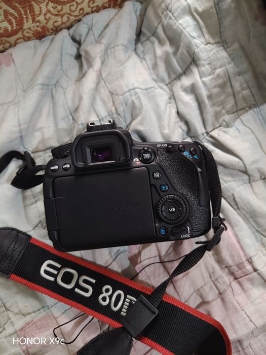 Canon eos 80d фотокамра