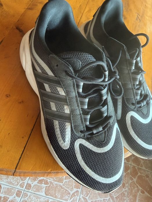 Маратонки Adidas