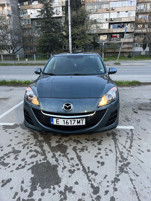 Лек автомобил Mazda 3, мазда 3