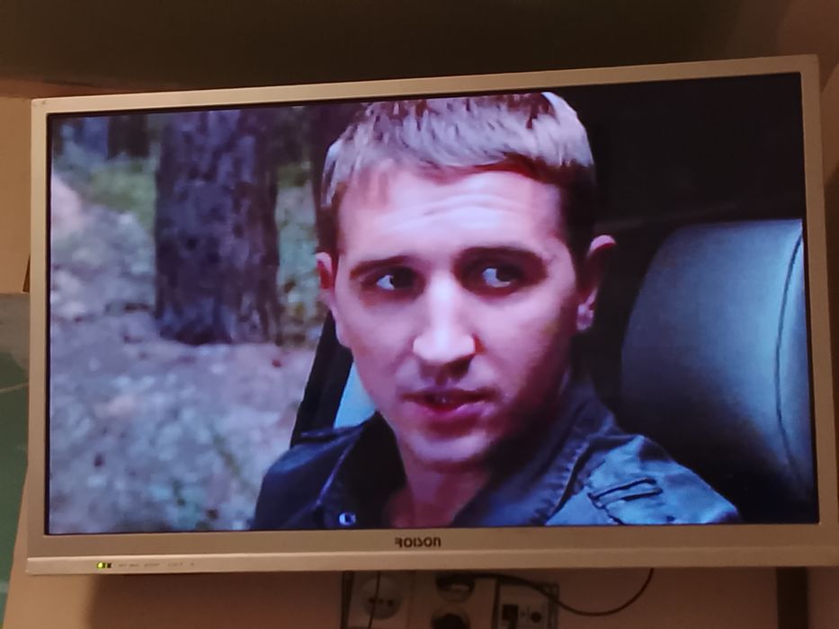 Ройсон 32дюм телевизор