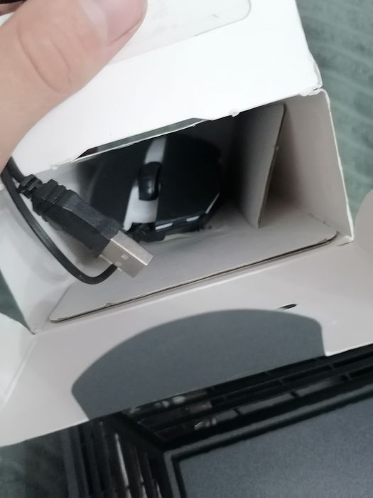 Продам клавиотуру и мышку новую