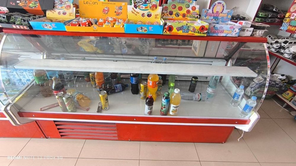 Vitrina haladilnik dokon shashli biznes uchun