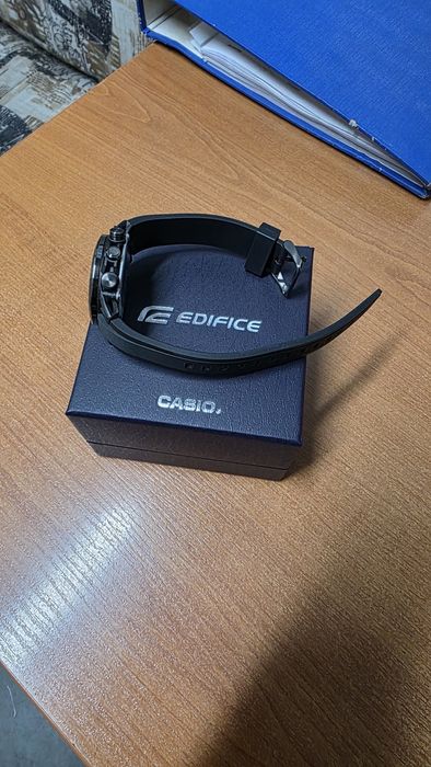 Часовник Edifice Premuim EFS-560HR-1A