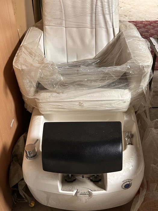 Мебель в салон красоты