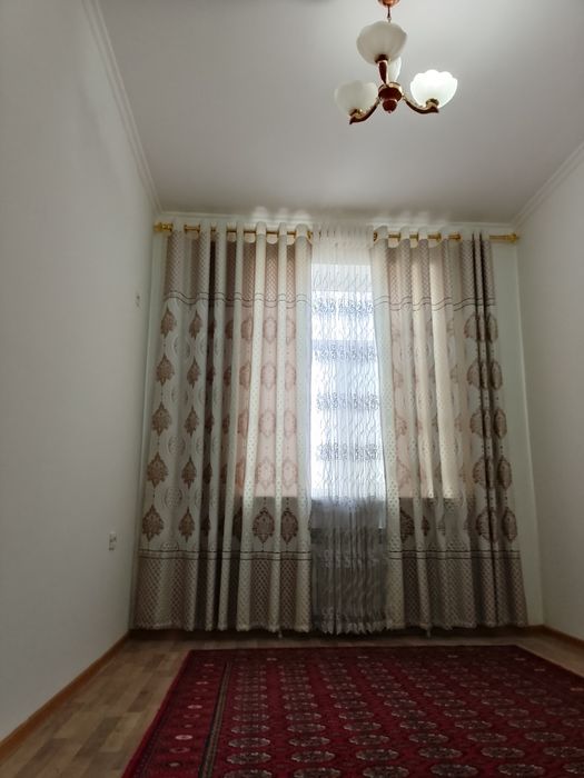 Urganch shaharida joylashga 4 xonali   kvartira sotiladi