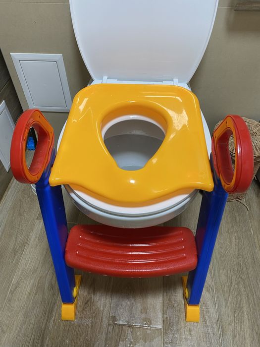 Reductor pliabil cu scarita pentru toaleta