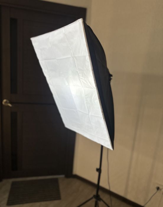 Продам лампу не использую