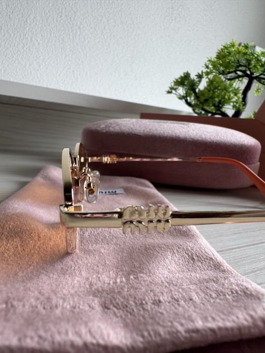 Ochelari de soare Miu Miu