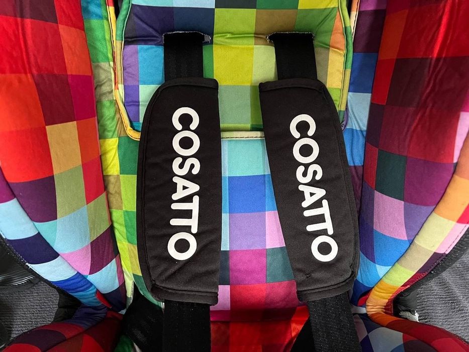 Scaun auto pentru copii Cosatto Hug