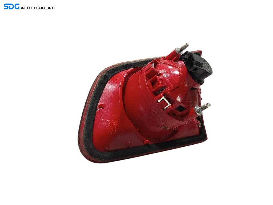 Stop Lampa Tripla Stanga de pe Haion Hayon Portbagaj Volkswagen Passat B6 (Defectul se vede in ultima poza) 2005 - 2010 Cod 3C9945093A [L6671]