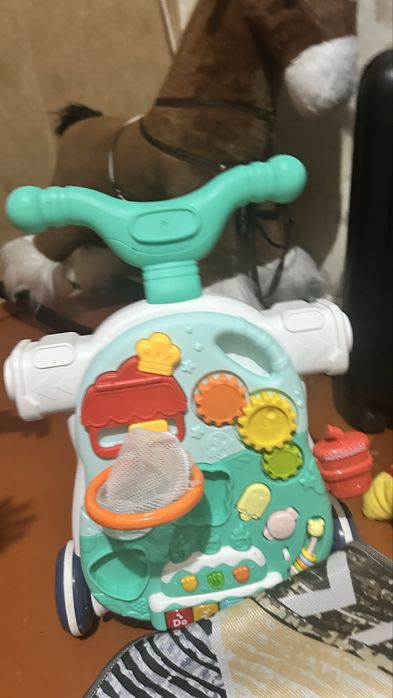 Продам лошадку, в подарок игрушка