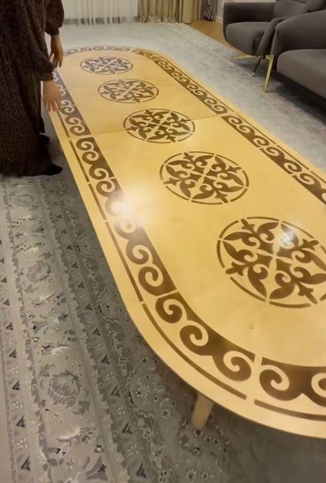 Стол гостевой раздвижной