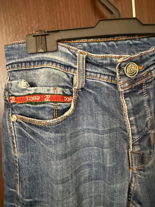 Дънки на марката Gucci