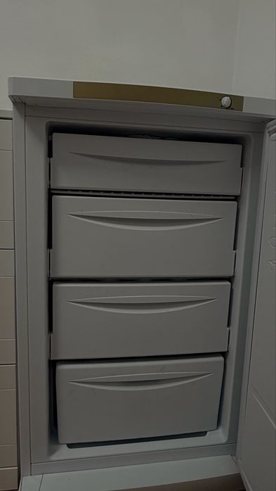 Продам отличную морозилку!