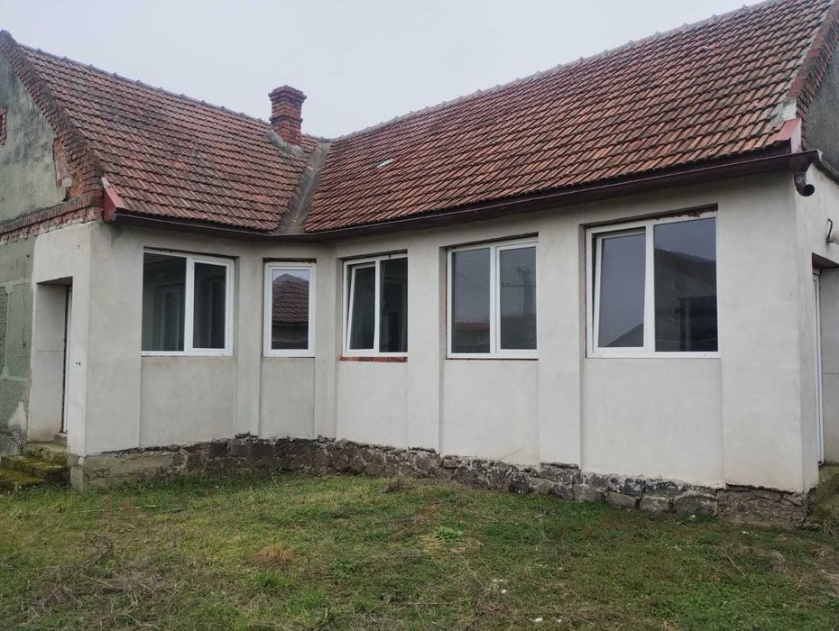 Vând/Schimb casă în Chizătău și teren intravilan