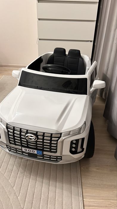 Продам детский электромобиль