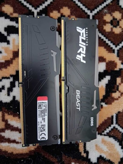 Kingston Fury Beast RGB 32GB (2x16GB) DDR5 6000MHz Desktop Memory Kit