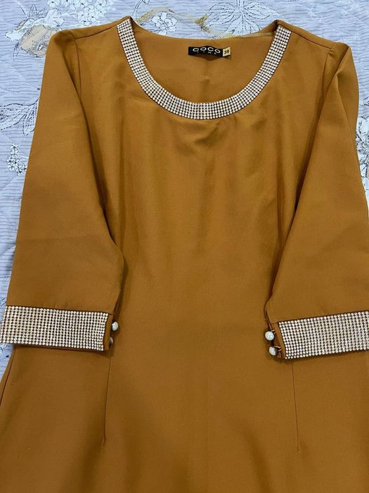 Женское однотонное платье