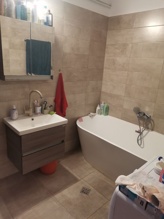 Casa de vânzare în Dambau, imediat ocupabila!