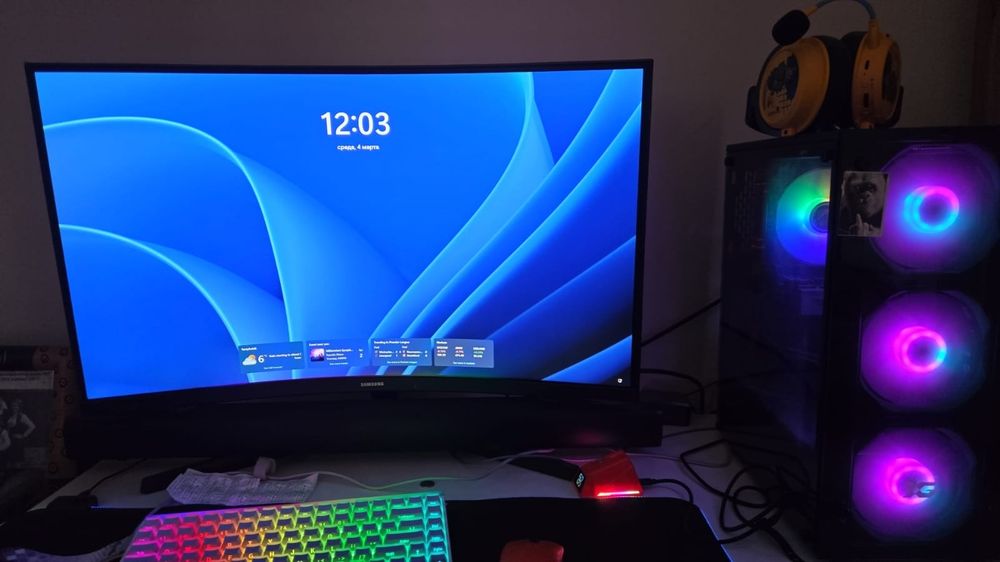 Монитор 32* Samsung Odyssey g5 изогнутый