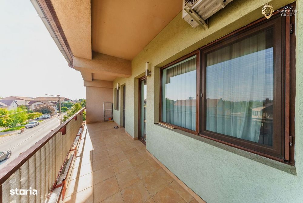 Apartament 3 camere de vânzare – Pârneava
