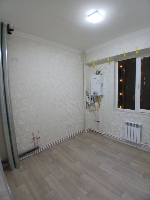 1B2 xonali kvartira sotiladi