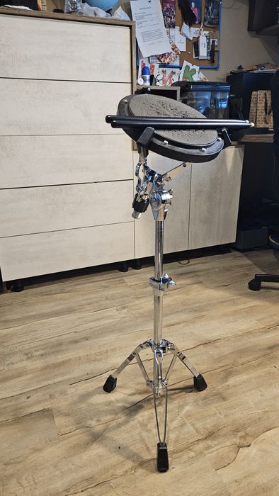 Барабани (падове)  с метална стойка