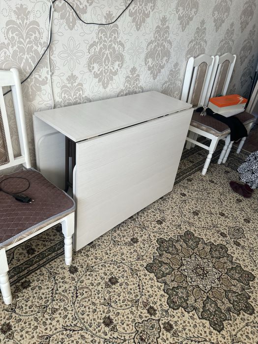 Продам стол трансформер почти новый