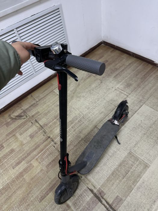 Продаю электросамокат