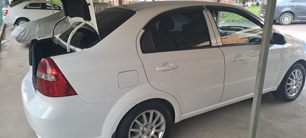 Автомобиль Nexia 3 автомат. 2018 года