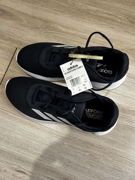 Кроссовки оригинал Адидас 44 размер