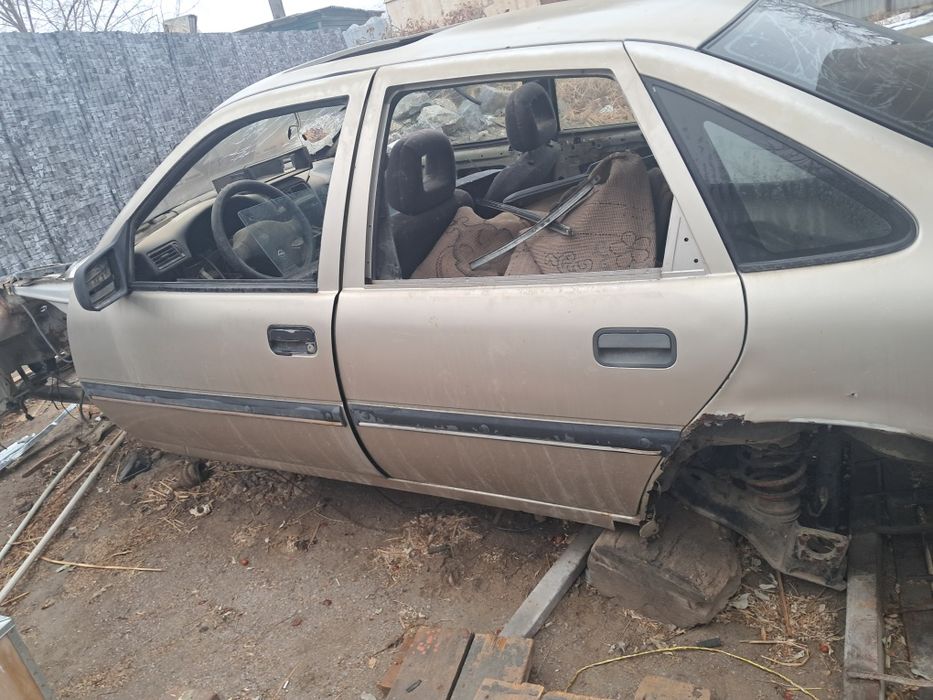 Опел вектра 4есік багаж лук