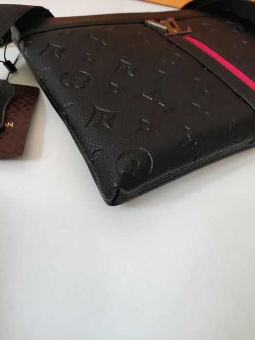 In stoc Portofel Geanta LV, piele 93-65