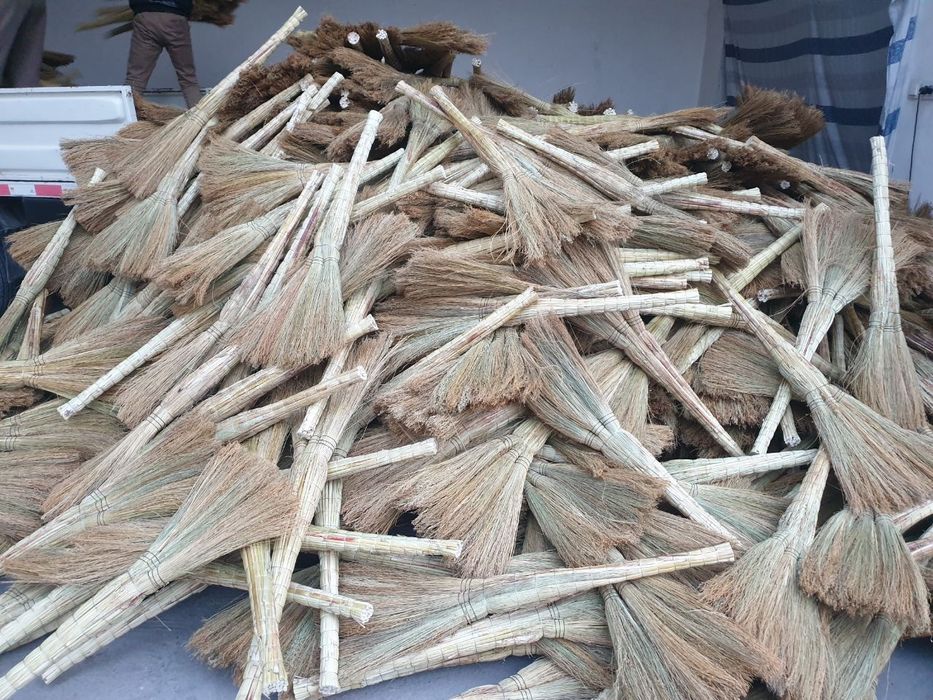 Веник оптом для уборки