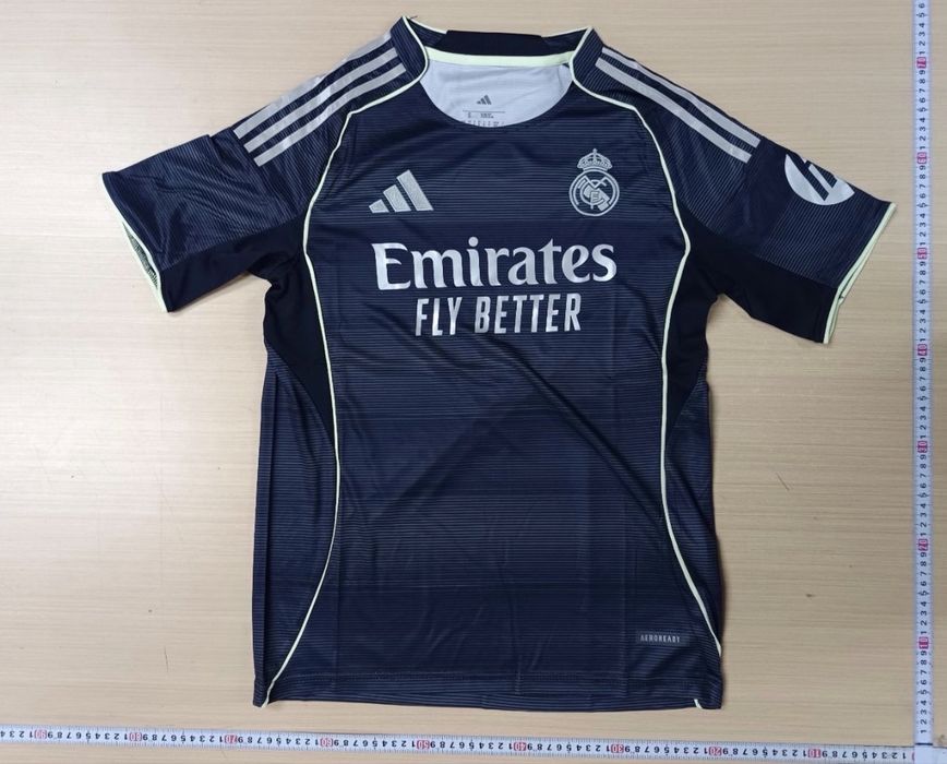 Tricou real madrid model nou