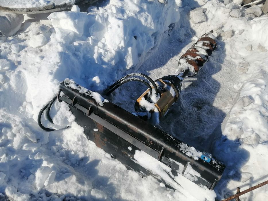 Гусеничный минипогрузчик